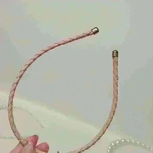 bundle of 4 beaded and leather headbands - Picture 8 of 12